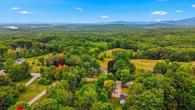 15 Federal Corner Road, Tuftonboro, NH 03816