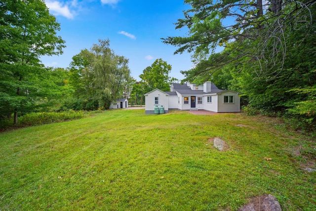 15 Federal Corner Road, Tuftonboro, NH 03816