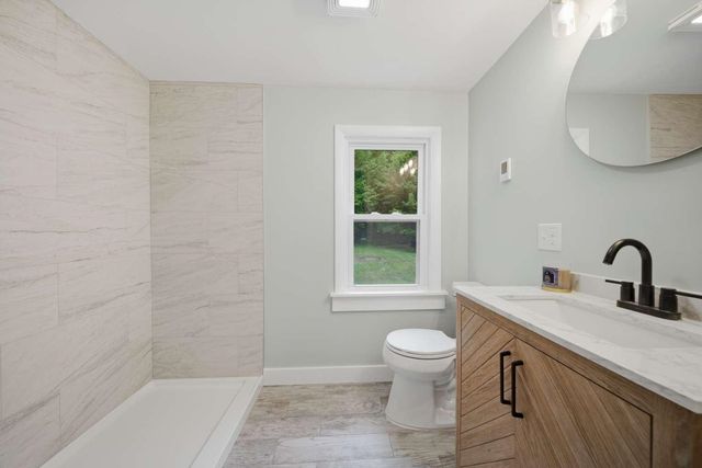 15 Federal Corner Road, Tuftonboro, NH 03816