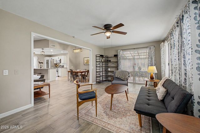 10333 W HIGHWOOD Lane, Sun City, AZ 85373