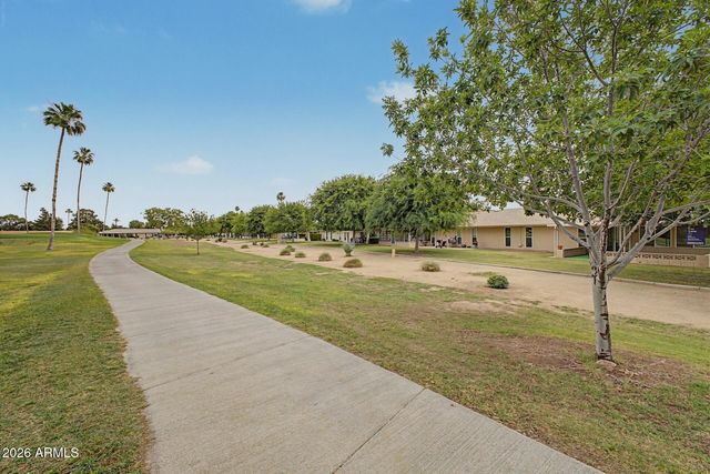 10333 W HIGHWOOD Lane, Sun City, AZ 85373