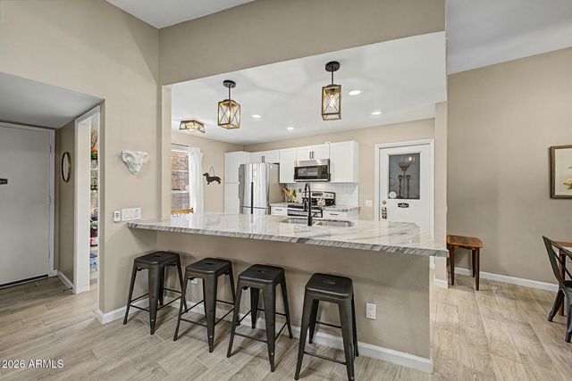 10333 W HIGHWOOD Lane, Sun City, AZ 85373