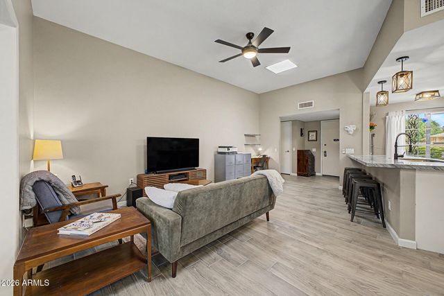 10333 W HIGHWOOD Lane, Sun City, AZ 85373