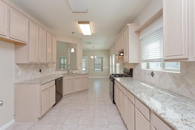 3327 Summerwood Lane, Pearland, TX 77584