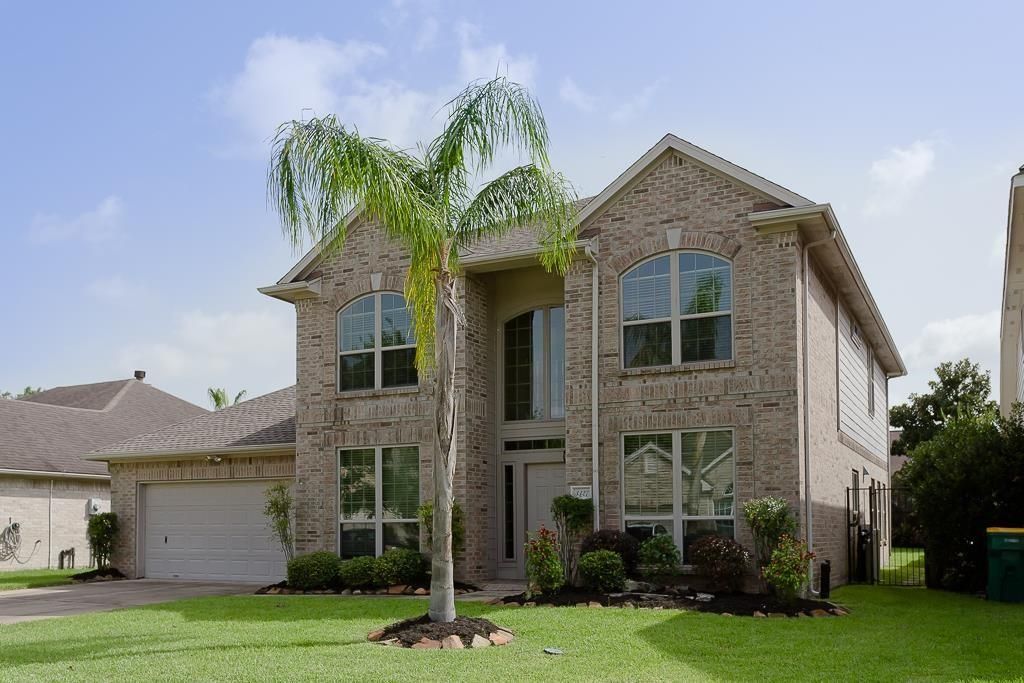3327 Summerwood Lane, Pearland, TX 77584