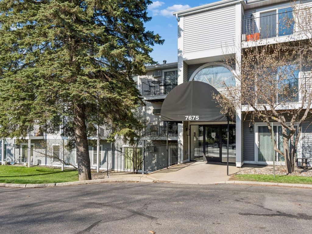 7675 142nd Street W 109, Apple Valley, MN 55124 — photo 2