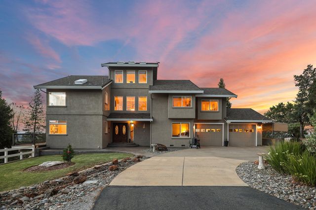 25841 CA-299, Bella Vista, CA 96008