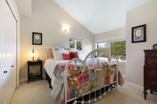 25841 CA-299, Bella Vista, CA 96008