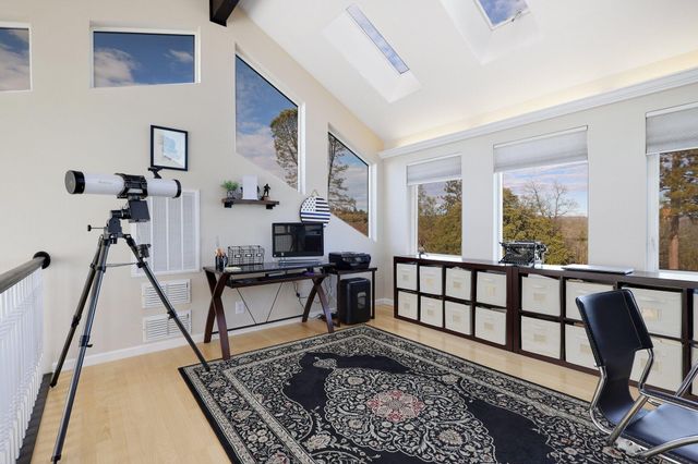 25841 CA-299, Bella Vista, CA 96008