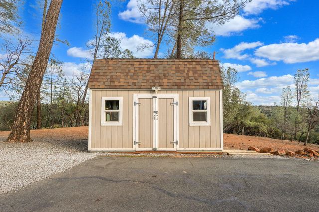 25841 CA-299, Bella Vista, CA 96008