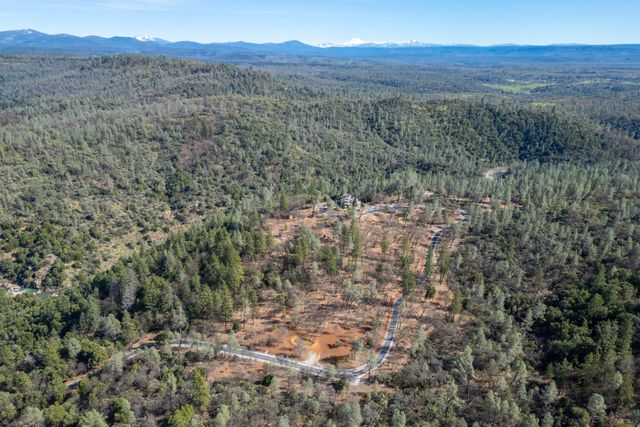 25841 CA-299, Bella Vista, CA 96008