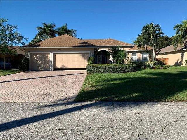 2727 13th ST N, Naples, FL 34103