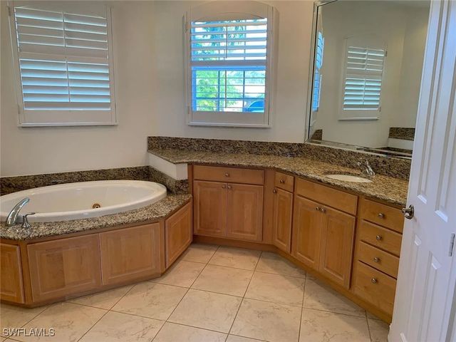 2727 13th ST N, Naples, FL 34103