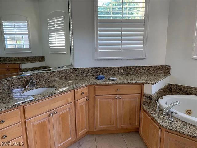 2727 13th ST N, Naples, FL 34103