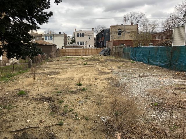 2054 N Pulaski Road, Chicago, IL 60639