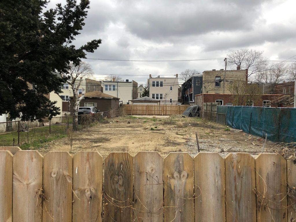 2054 N Pulaski Road, Chicago, IL 60639