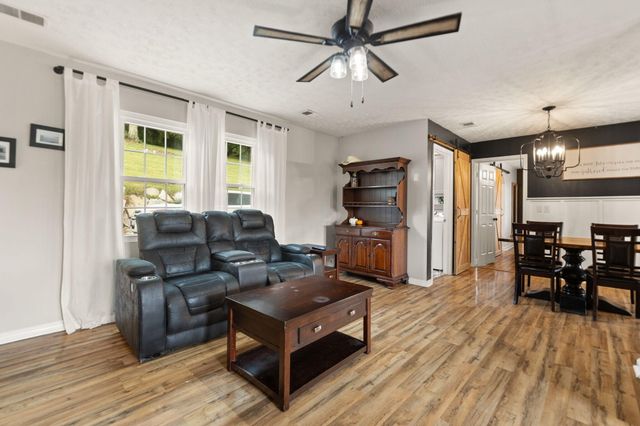 198 Doolin Way, Lancaster, KY 40444