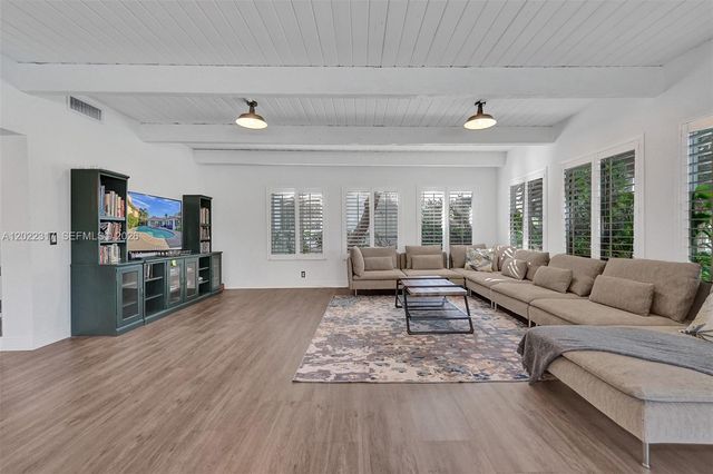 2661 NE 22nd Ct 0, Pompano Beach, FL 33062