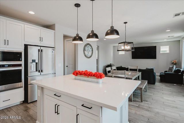 17313 W WOOD Drive, Surprise, AZ 85388