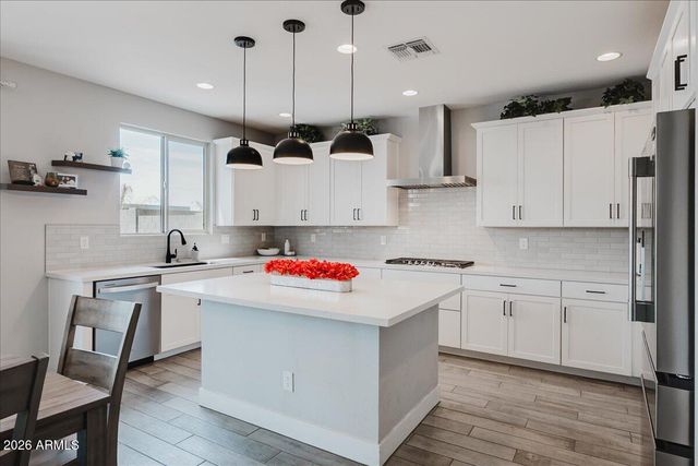 17313 W WOOD Drive, Surprise, AZ 85388