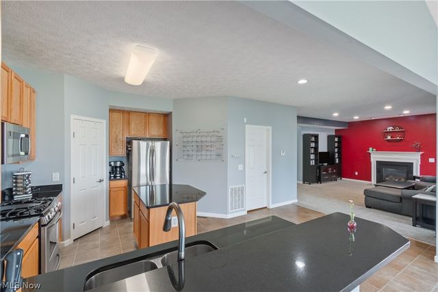 2489 Captens Street NE, Canton, OH 44721