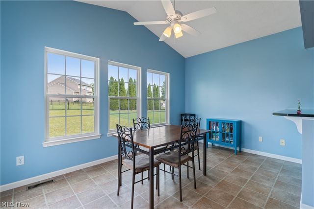 2489 Captens Street NE, Canton, OH 44721