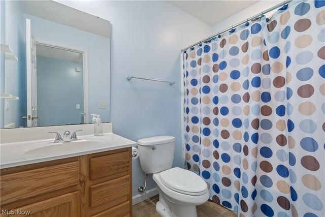 2489 Captens Street NE, Canton, OH 44721