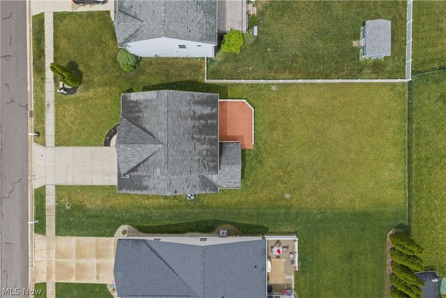 2489 Captens Street NE, Canton, OH 44721