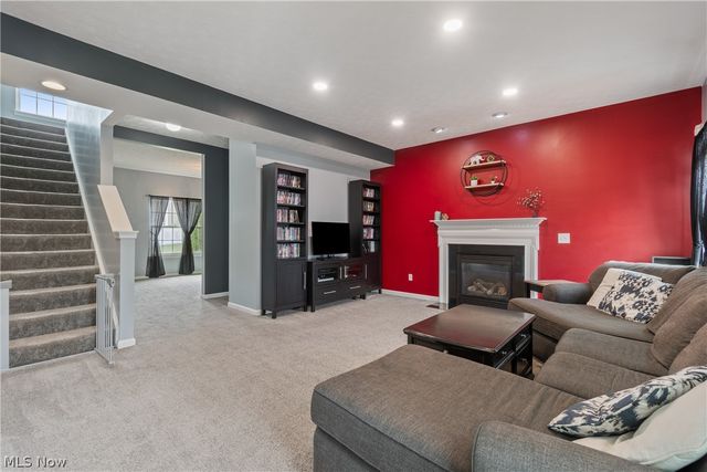 2489 Captens Street NE, Canton, OH 44721