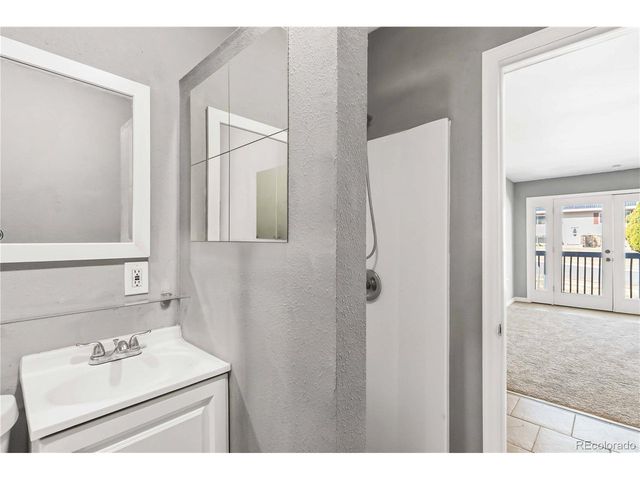 1511 Server Dr, Colorado Springs, CO 80910