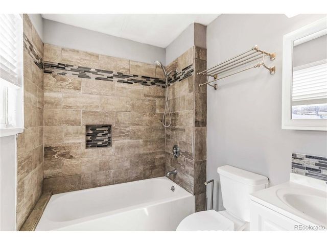 1511 Server Dr, Colorado Springs, CO 80910