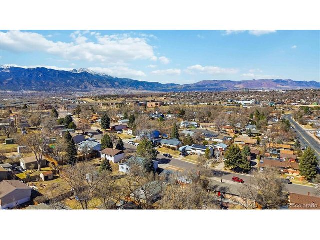 1511 Server Dr, Colorado Springs, CO 80910