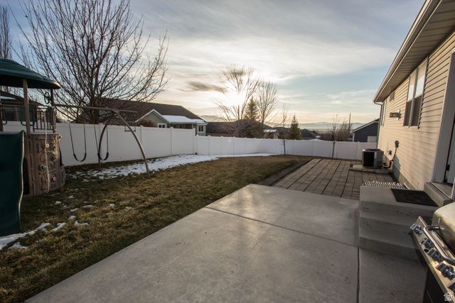 1092 E 300 S, Smithfield, UT 84335