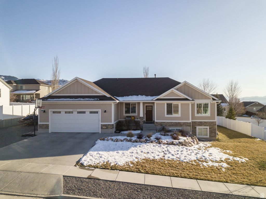 1092 E 300 S, Smithfield, UT 84335