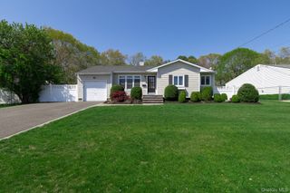 149 Barton Lane, Bayport, NY 11705