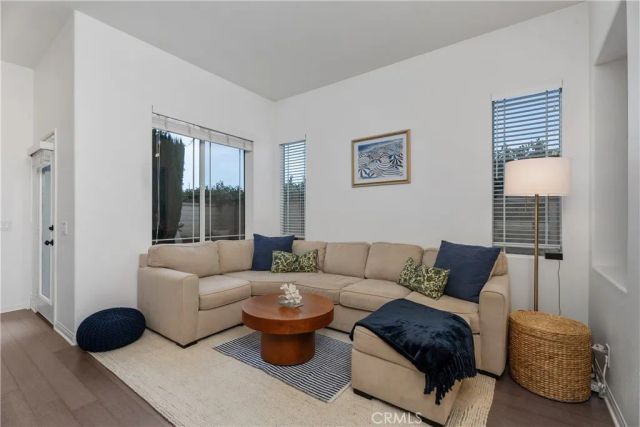 2936 Claremore Lane, Los Alamitos, CA 90720