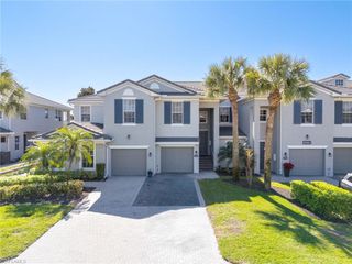 16580 Goldenrod LN # 201, Alva, FL 33920