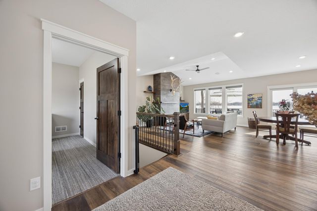 6824 W Shadow Lake Drive, Lino Lakes, MN 55014