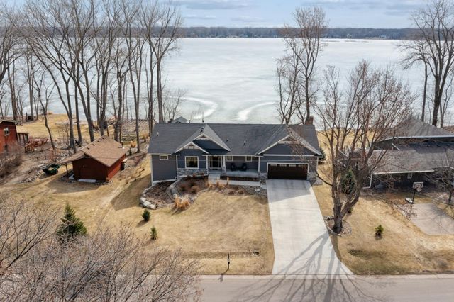 6824 W Shadow Lake Drive, Lino Lakes, MN 55014