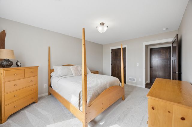 6824 W Shadow Lake Drive, Lino Lakes, MN 55014