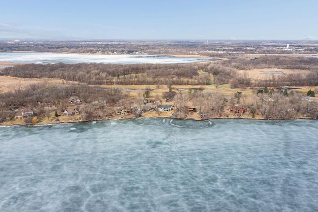 6824 W Shadow Lake Drive, Lino Lakes, MN 55014