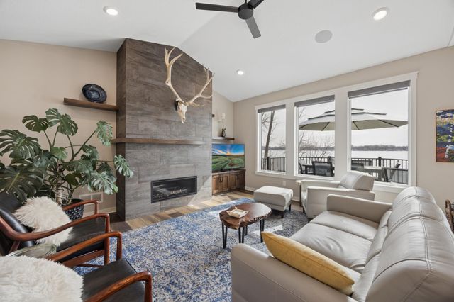 6824 W Shadow Lake Drive, Lino Lakes, MN 55014