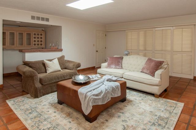 3020 Matador Drive NE, Albuquerque, NM 87111