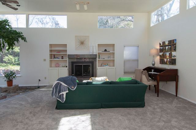 3020 Matador Drive NE, Albuquerque, NM 87111