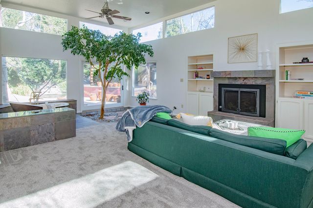 3020 Matador Drive NE, Albuquerque, NM 87111