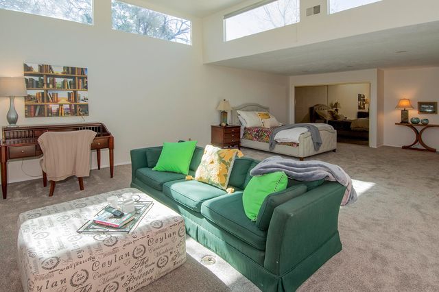 3020 Matador Drive NE, Albuquerque, NM 87111