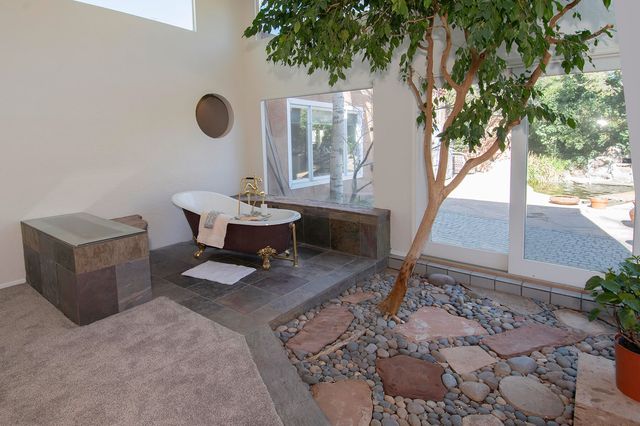 3020 Matador Drive NE, Albuquerque, NM 87111