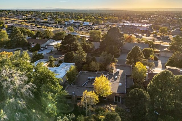 3020 Matador Drive NE, Albuquerque, NM 87111
