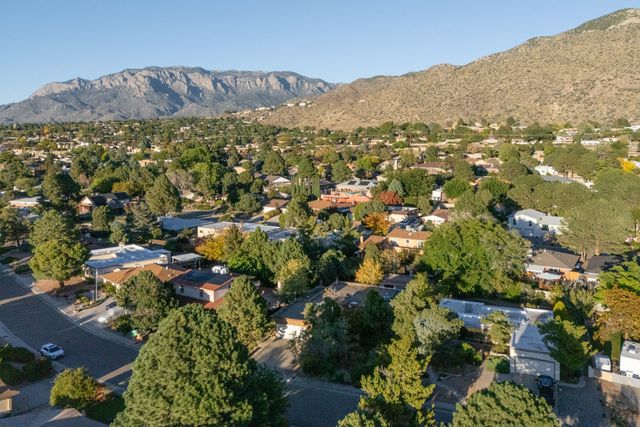 3020 Matador Drive NE, Albuquerque, NM 87111