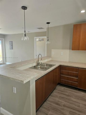 3906 NW 207th St Road 3906, Miami Gardens, FL 33055